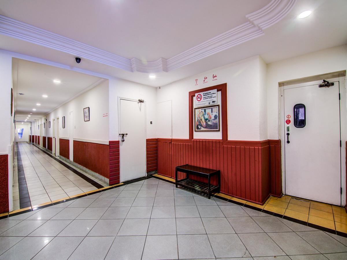 Hotel Golden Gates Bengaluru Zewnętrze zdjęcie
