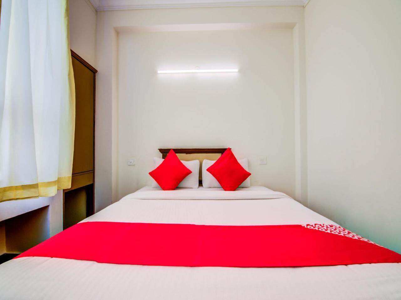 Hotel Golden Gates Bengaluru Zewnętrze zdjęcie