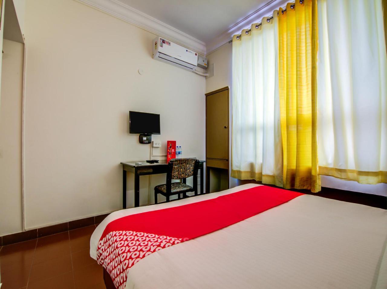 Hotel Golden Gates Bengaluru Zewnętrze zdjęcie