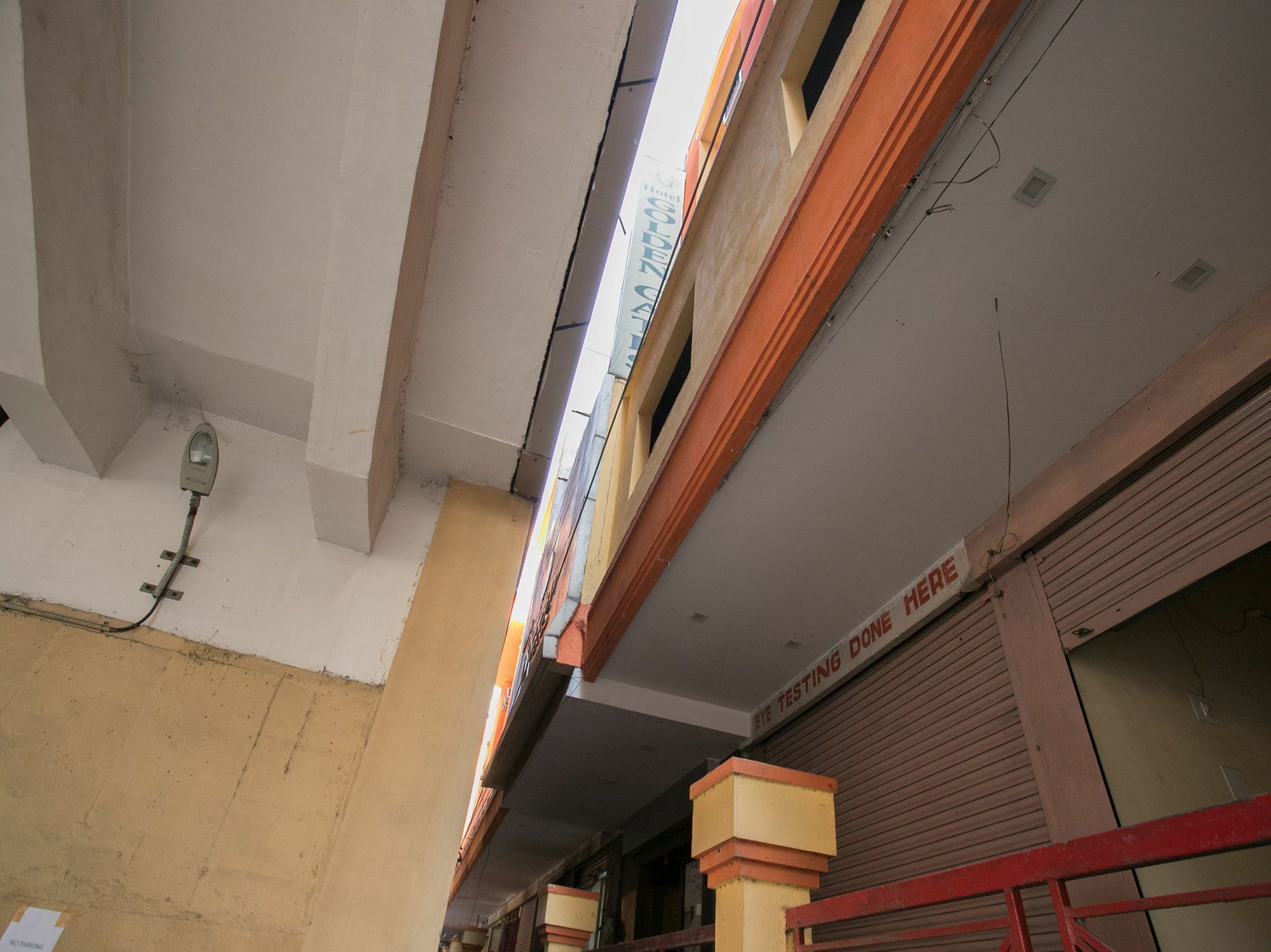 Hotel Golden Gates Bengaluru Zewnętrze zdjęcie
