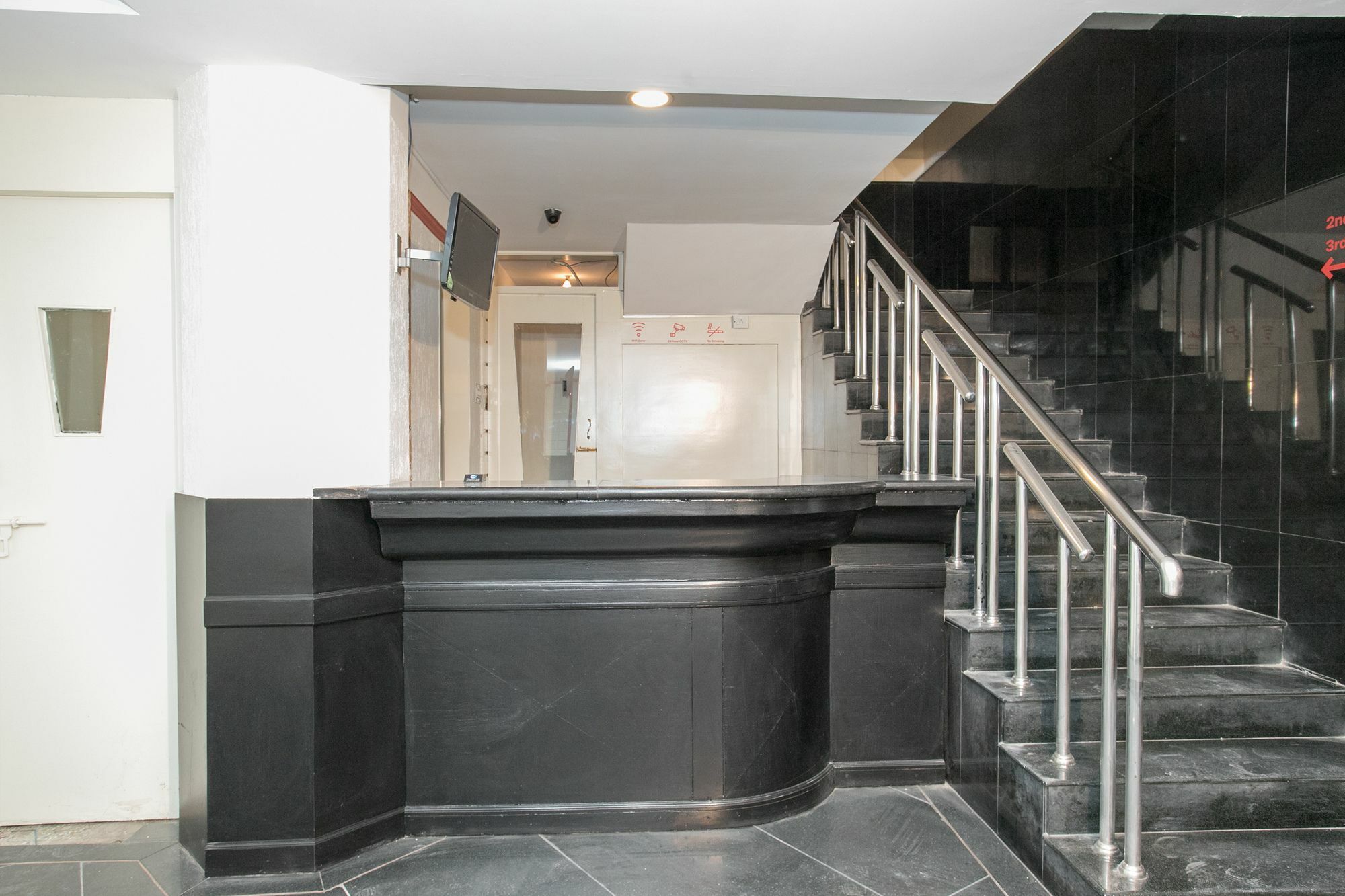 Hotel Golden Gates Bengaluru Zewnętrze zdjęcie