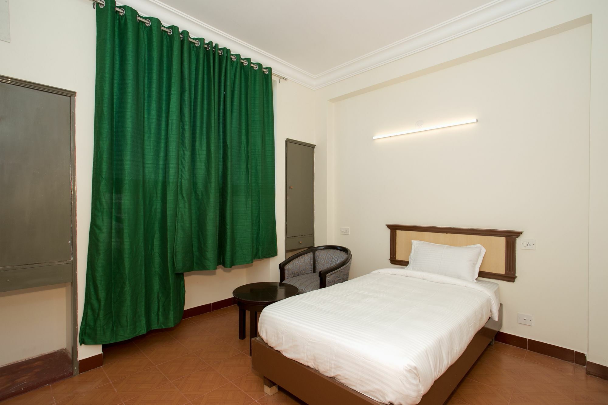Hotel Golden Gates Bengaluru Zewnętrze zdjęcie